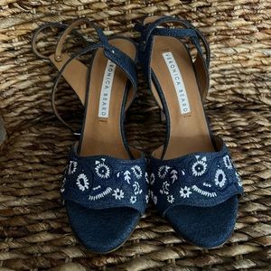 VERONICA BEARD SUMA CHAMBRAY HEELS